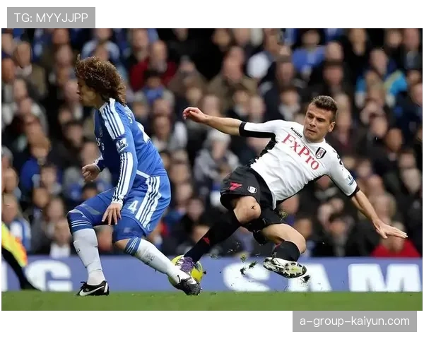 切尔西边路突破犀利,进攻火力全开,切尔西边路球员